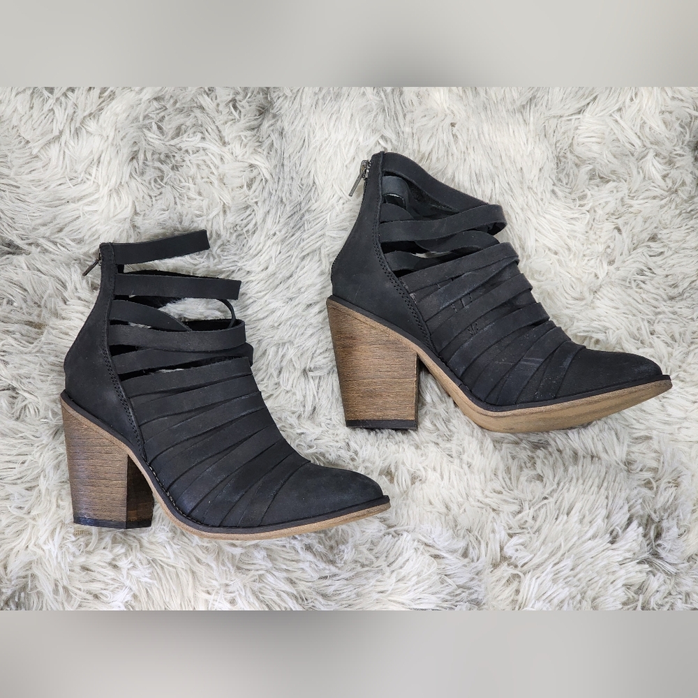 FREE PEOPLE | Strappy Suede Leather Bootie | Boho |Black Ankle Boot | EU 36 US 6 - Picture 4 of 15
